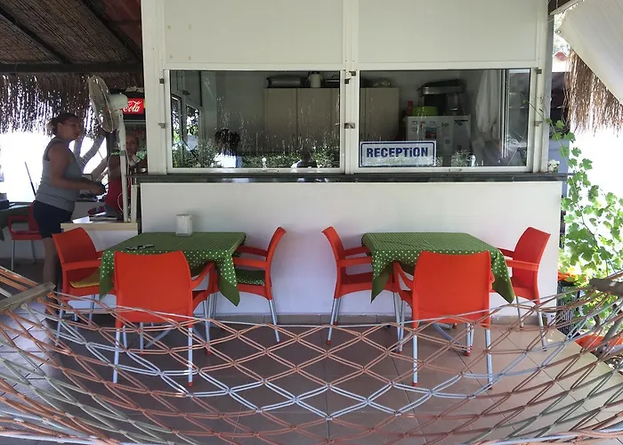 Lara Apart מלון דירות